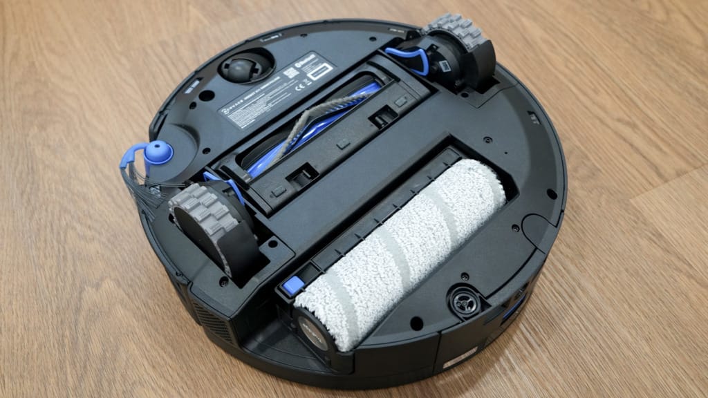 DEEBOT X11 OmniCyclone review- Powerful suction with a bagless self-emptying station - 9