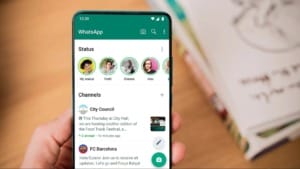 WhatsApp introduces Live Photos support for iPhone users in a beta update WhatsApp introduces Live Photos support for iPhone users in a beta update