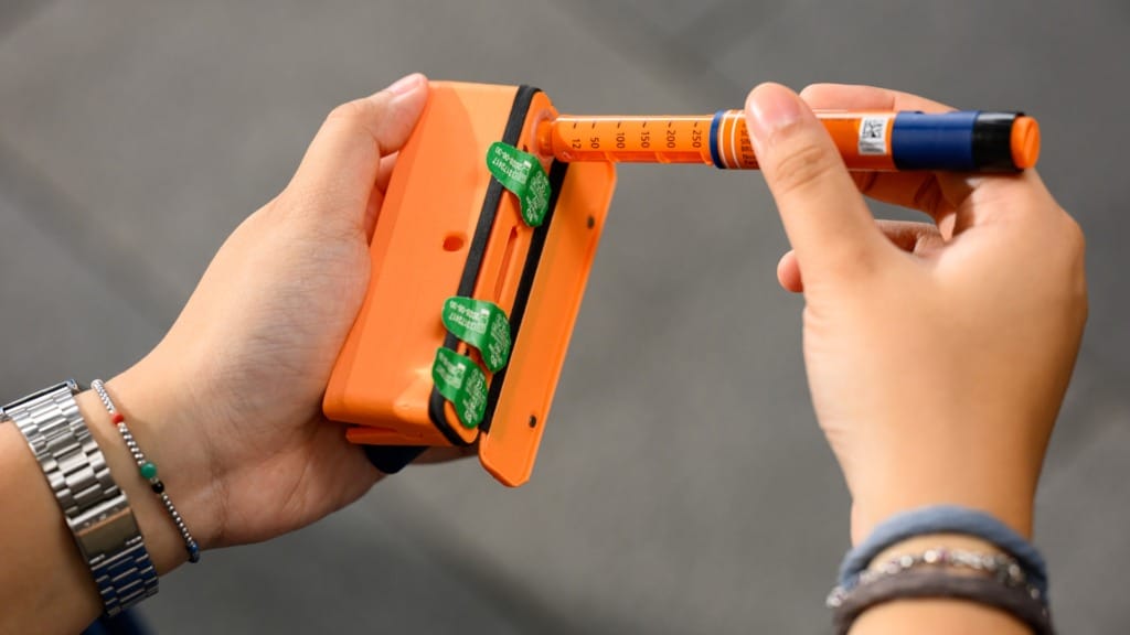 Young Singapore inventor wins James Dyson Award for diabetes innovation - 1