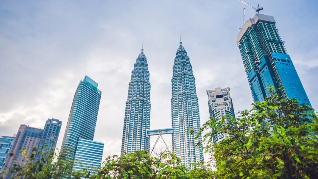 Malaysia expands use of BlackBerry secure communications for ASEAN Summits