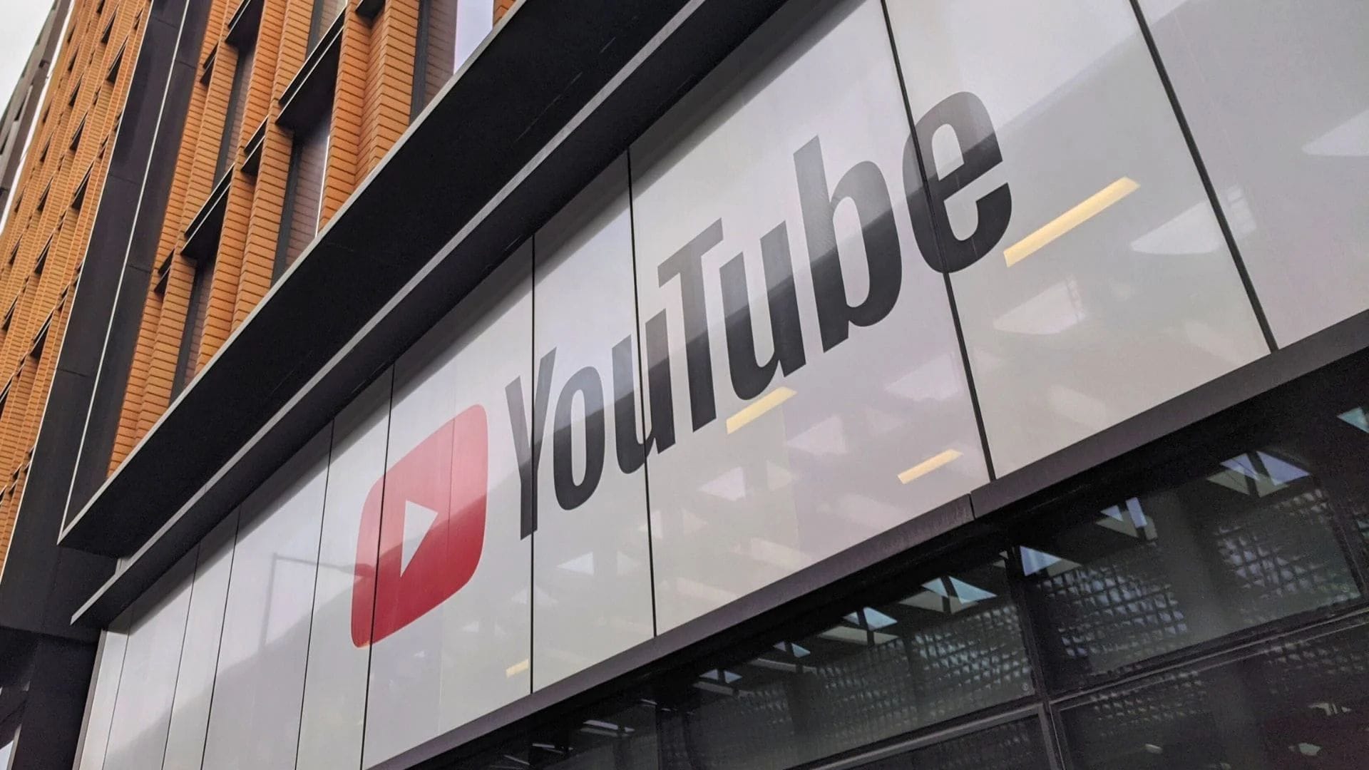 YouTube to tighten enforcement on violent and gambling content in November