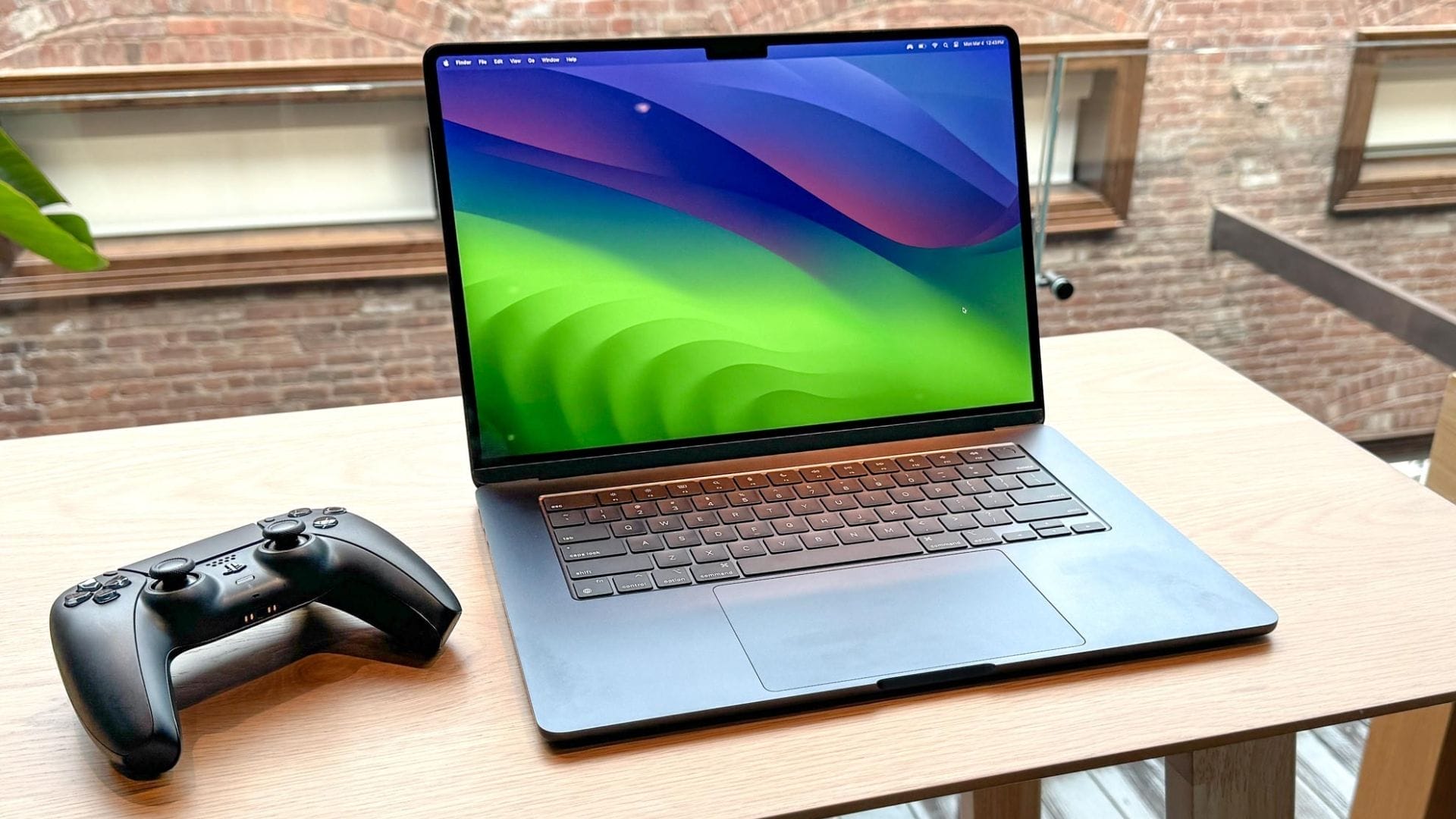 Apple delays OLED screen for MacBook Air until 2028