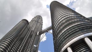 Businesses report rising revenue loss from inefficient tech as AI adoption grows