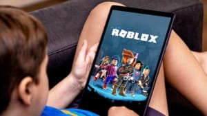Roblox’s selfie verification hints at a more intrusive online future Roblox’s selfie verification hints at a more intrusive online future