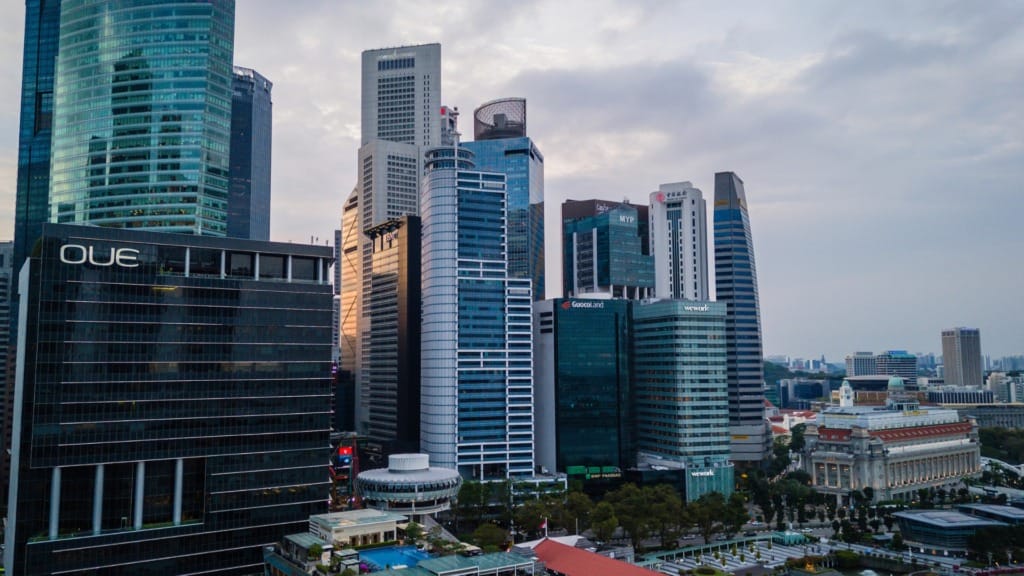 When your partners become your weakest link Lessons from Qantas and Mango - 1