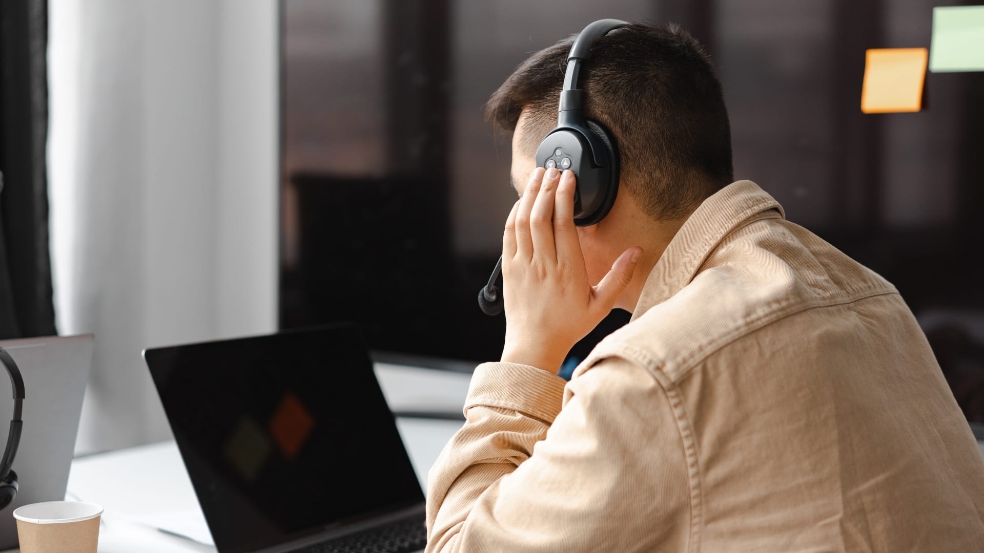 AI expected to resolve nearly half of customer service cases in Singapore by 2027, data shows
