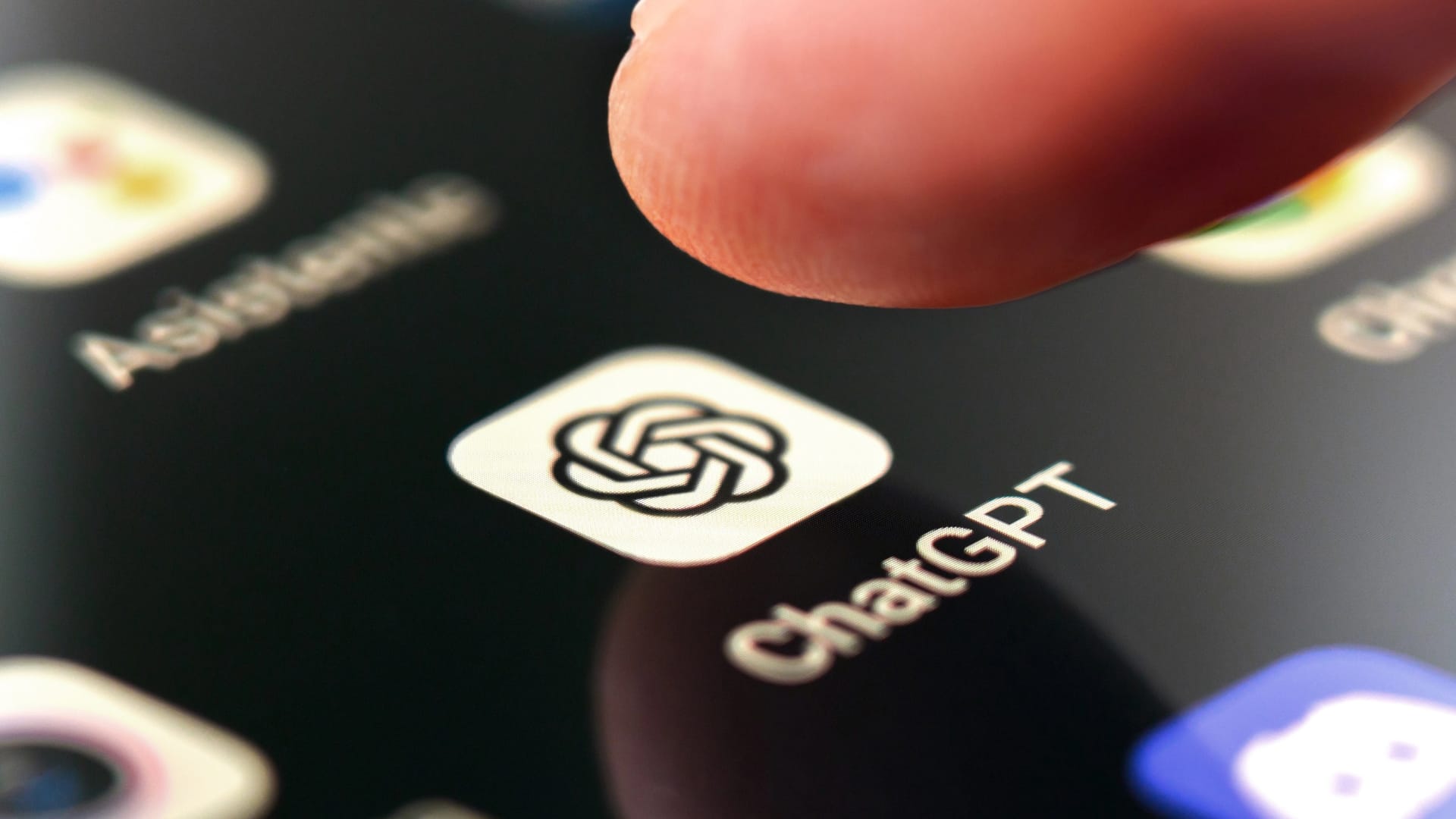 ChatGPT to start showing users ads based on their conversations