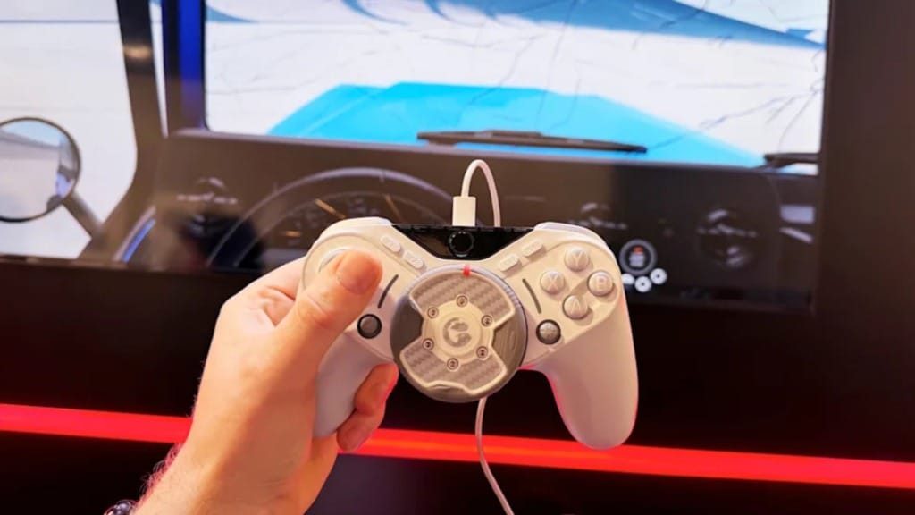 Gamesir unveils a hybrid game controller with a built-in force feedback steering wheel