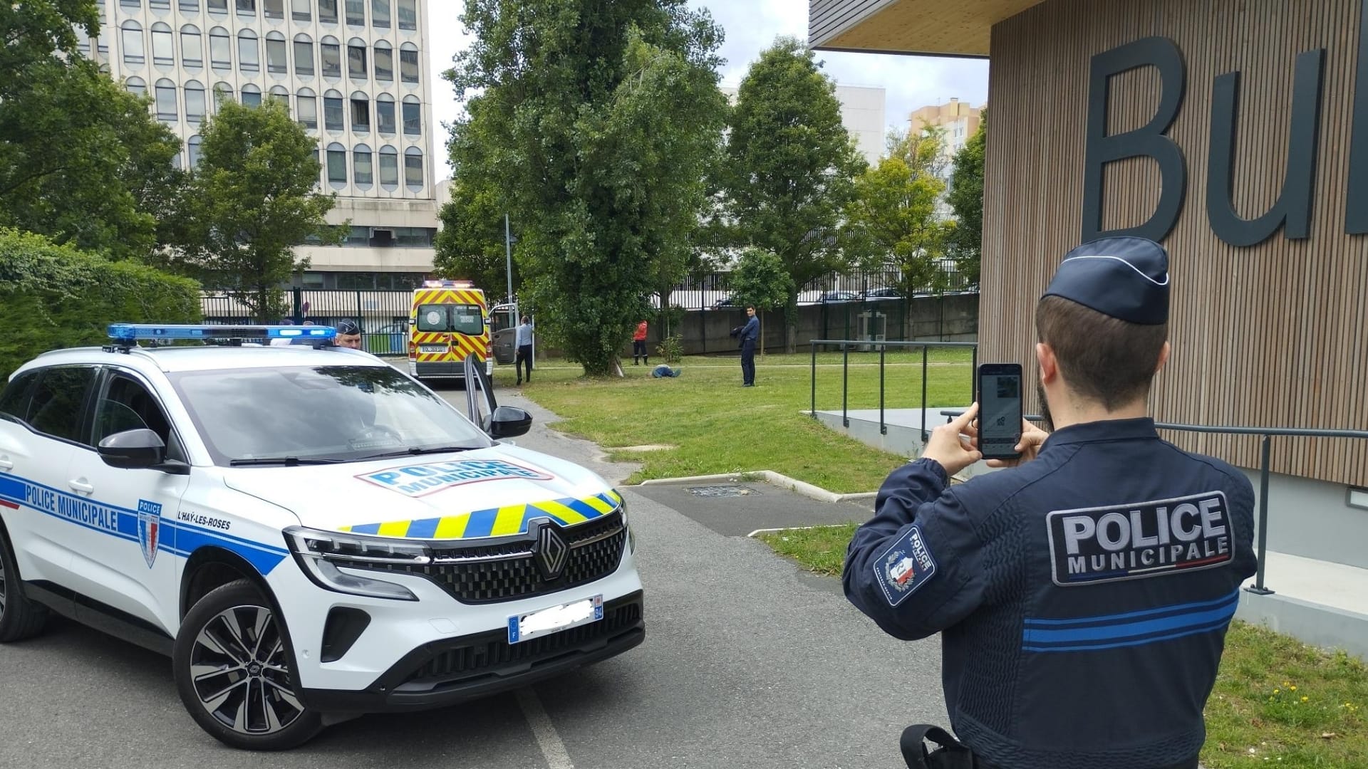 IDEMIA Secure Transactions selected to power Franceâs next-generation secure broadband network for emergency services