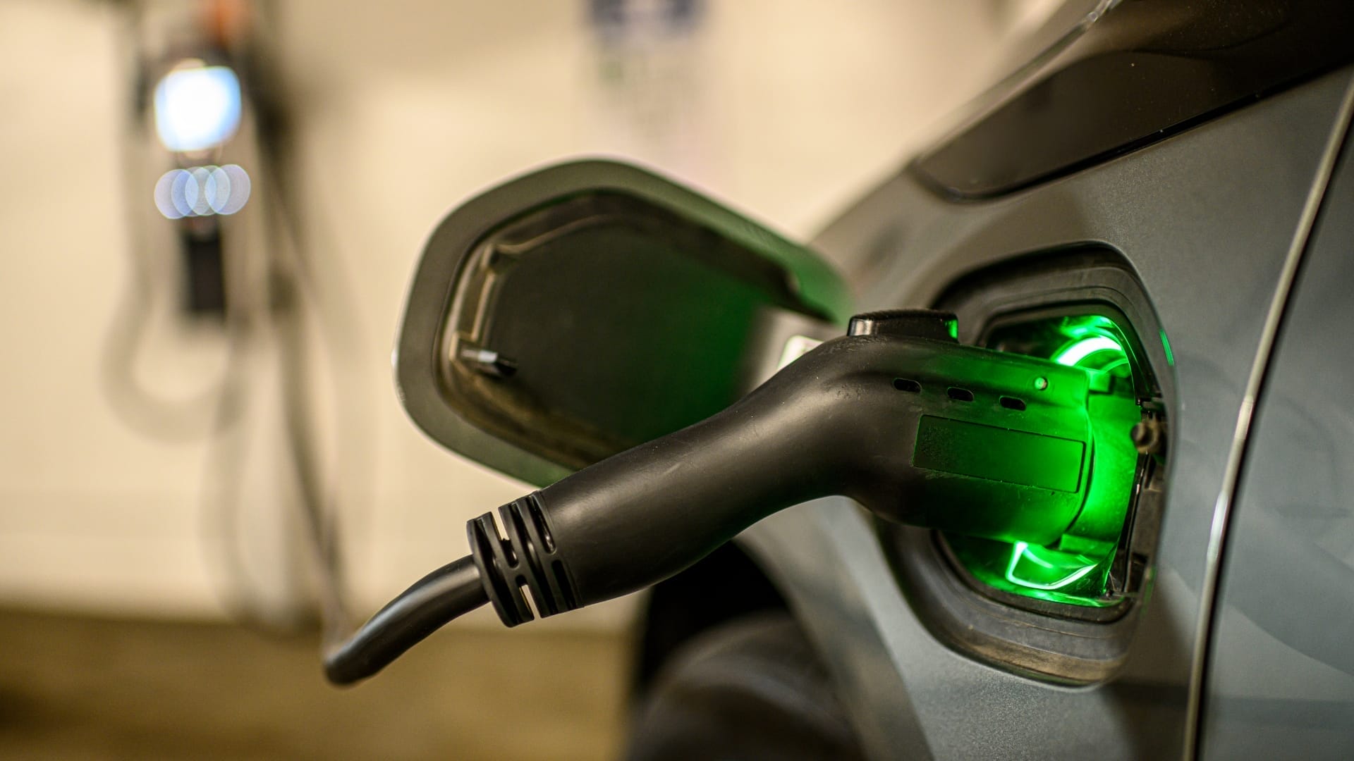 Inchcape report highlights Singapore’s role in accelerating multi-pathway electrification Inchcape report highlights Singapore’s role in accelerating multi-pathway electrification