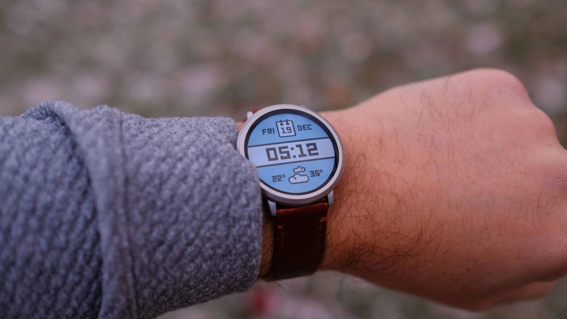 Pebble unveils refreshed round smartwatch with improved battery and design