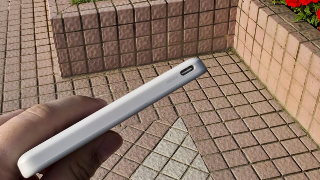 Belkin BoostCharge Slim Magnetic Power Bank 5K review Convenience first, capacity second- 4