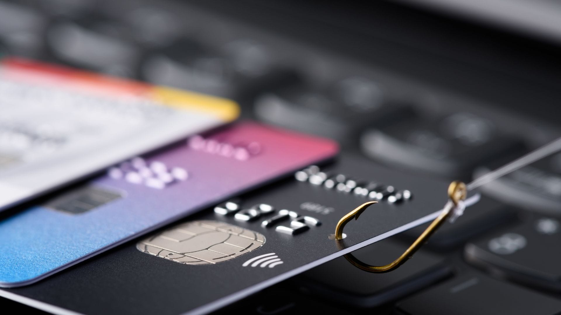Gen AI accelerates global fraud surge beyond US$400 billion