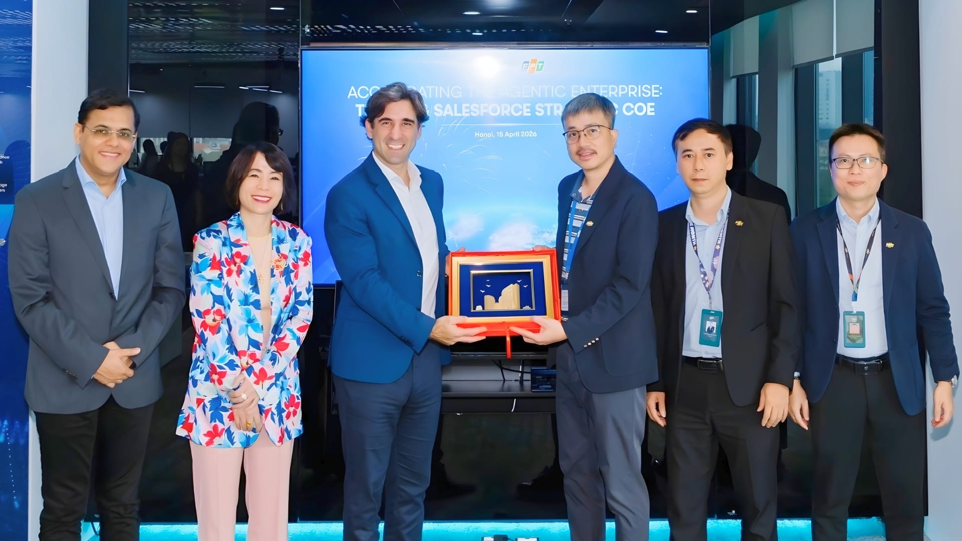 FPT and Salesforce open ASEAN data and AI centre to support banking use cases