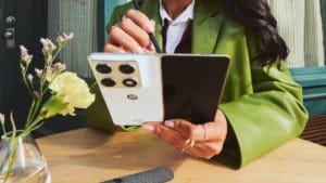 Motorola expands Razr lineup with first book-style foldable Motorola expands Razr lineup with first book-style foldable