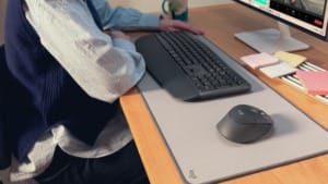 Logitech adds cushioned mouse and comfort keyboard to Signature Series Logitech adds cushioned mouse and comfort keyboard to Signature Series