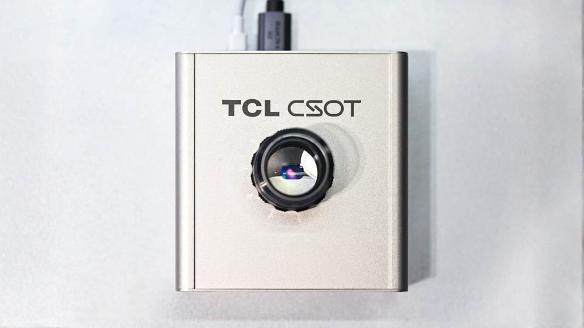 TCL CSOT shows high-density XR displays for AR and VR devices