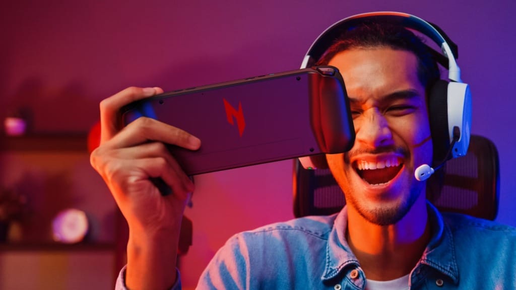 Gaming handhelds are becoming the new laptop battleground - 3