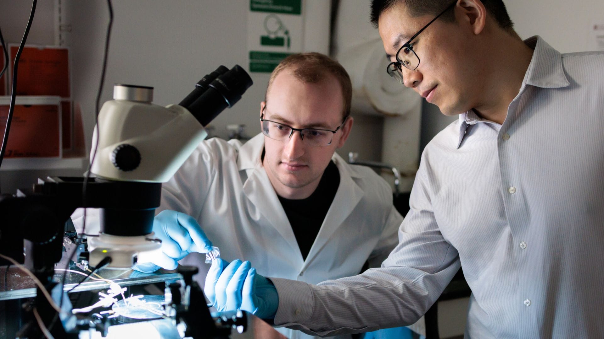 University of Chicago researchers develop AI-powered skin patch for real-time health monitoring