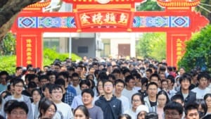AI chatbots transform college admissions guidance for Chinese students AI chatbots transform college admissions guidance for Chinese students