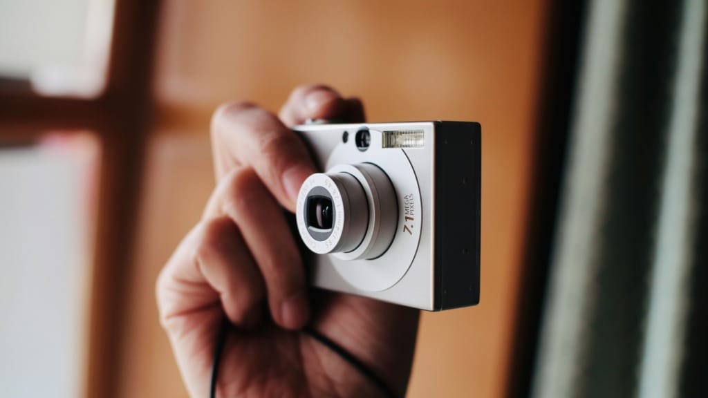 Why Gen Z is bringing back the flawed Y2K point-and-shoot - 1