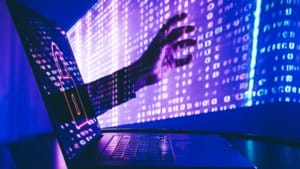 Apple Screen Sharing flaw is now being exploited, making macOS updates essential Apple Screen Sharing flaw is now being exploited, making macOS updates essential