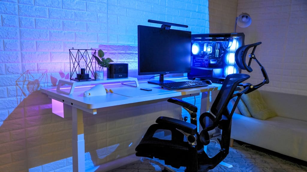 Interdesk Aura review Extensive customisation for hybrid workstations - 1