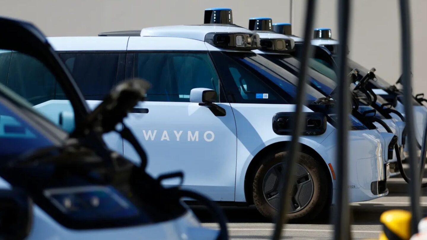 Waymo expands autonomous driving plans to Singapore