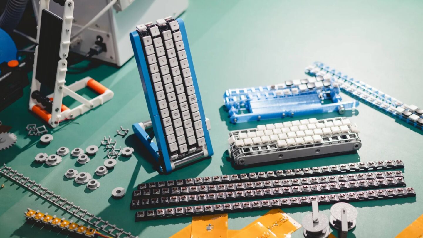 Google Japan unveils a bizarre keyboard with rotating belts of keys